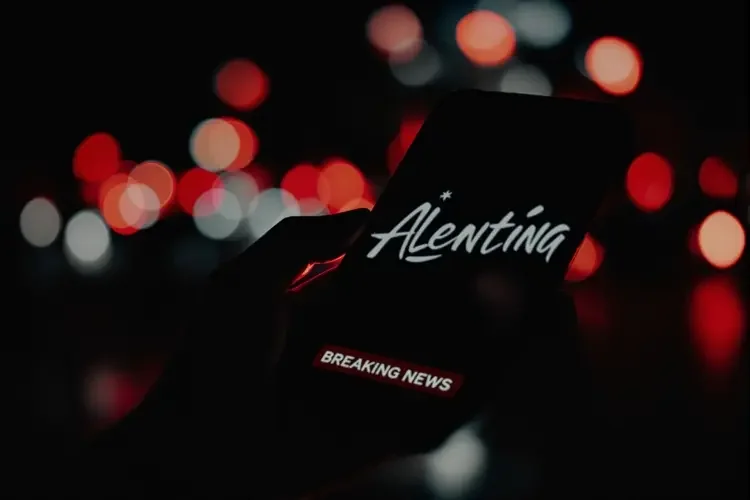 刚爆：某品牌代言人疑似塌房，品牌方连夜删除宣传物料